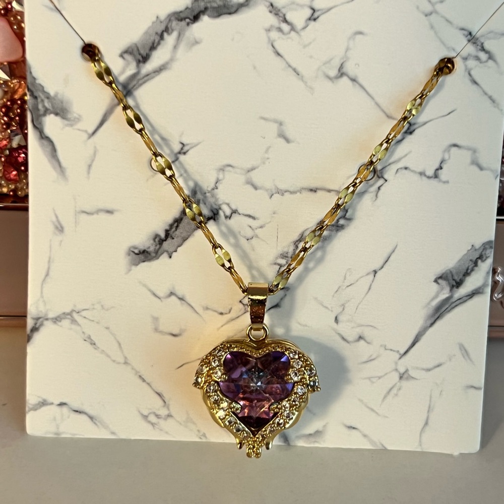 Stainless steel Purple Heart shaped necklace